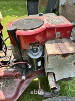 14 HP Briggs & Stratton OHV Engine On Murray Lawn Tractor