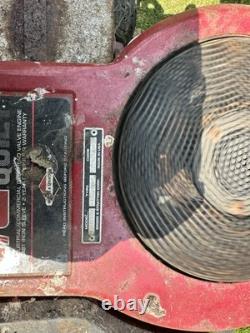14 HP Briggs & Stratton OHV Engine On Murray Lawn Tractor