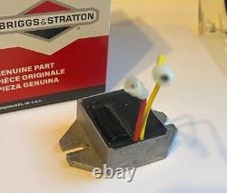 698315 OEM Briggs & Stratton Voltage Regulator 698102