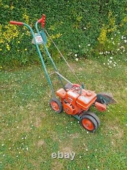 A Vintage Petrol Engine Power Trim Lawn Edger Runs Well 3HP Briggs & Stratton