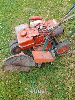 A Vintage Petrol Engine Power Trim Lawn Edger Runs Well 3HP Briggs & Stratton