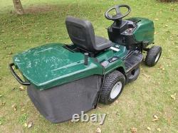 Atco GT30H Hydrostatic Petrol Ride-On Lawnmower, Briggs and Stratton engine