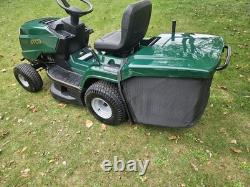 Atco GT30H Hydrostatic Petrol Ride-On Lawnmower, Briggs and Stratton engine