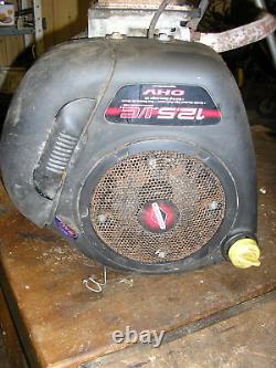 Briggs & Stratton 12.5HP OHV I/C electric start lawnmower engine