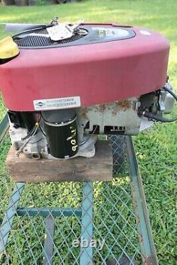 Briggs & Stratton 18 HP Intek Vertical Shaft Mower Engine Motor 31H707