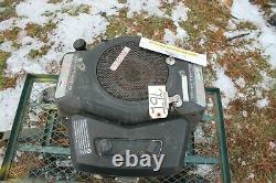 Briggs & Stratton 18 HP Opposed Twin Vertical Shaft Mower Engine Motor 422707