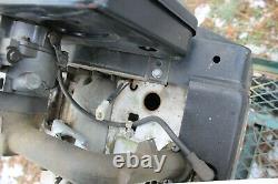 Briggs & Stratton 18 HP Opposed Twin Vertical Shaft Mower Engine Motor 422707