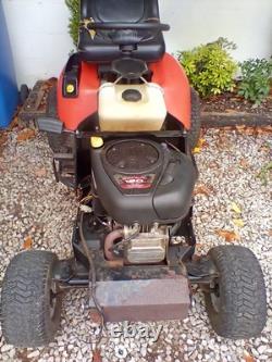 Briggs & Stratton 18hp Intek engine fitted to Simplicity Regent ride on mower