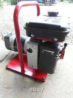 Briggs & Stratton Industrial Plus & MeccAlte Generator AP102/2 2.5KV NEW UNUSED