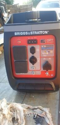 Briggs & Stratton P2400 PowerSmart Series 2400W Petrol Generator (030801)