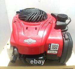 Briggs and Stratton 9P702-0007-F1, 550 Series OHV Vertical Shaft Engine, Used