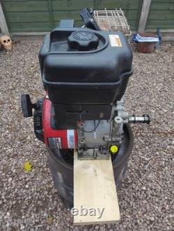 Briggs and Stratton Engine