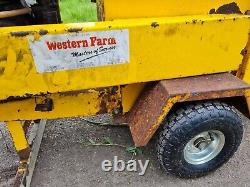 Chipper shredder with petrol engine