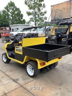 Cushman Utility Cart Model 898369, Gas Powered, Briggs & Stratton Vanguard 14 HP