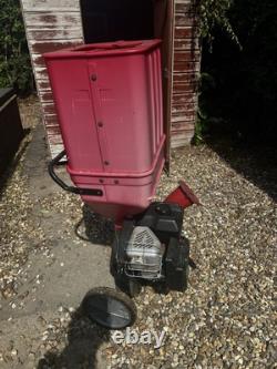 Earthquake 10HP Petrol Briggs and Stratton Wood Chipper/ Shredder. Fully Workin
