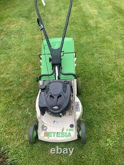 Etesia PBE 46 lawnmower Briggs and Stratton engine