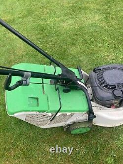 Etesia PBE 46 lawnmower Briggs and Stratton engine