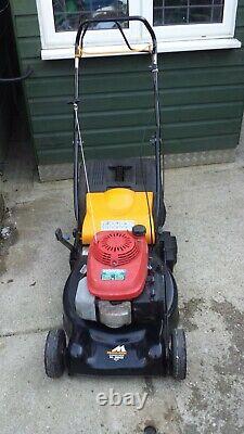 Honda petrol lawnmower