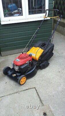 Honda petrol lawnmower