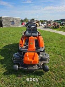 Husqvarna R216 rider with a 103cm cutting deck. Briggs and Stratton engine. VGC