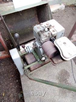 JP Simplees Vintage Cylinder Lawnmower Briggs and Stratton Engine