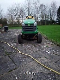 John Deere X135R ride on Tractor mower, Great condition Serviced last year