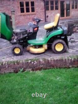 John Deere X135R ride on Tractor mower, Great condition Serviced last year