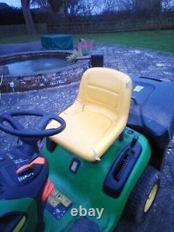 John Deere X135R ride on Tractor mower, Great condition Serviced last year