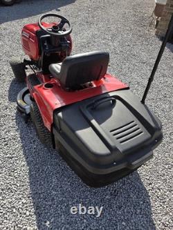 Lawnflite 903 LT Ride On Mower Garden Tractor Briggs & Stratton 15 HP