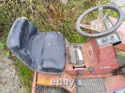 Lawnmaster H1100 ride on lawnmower Runs Briggs & Stratton 12hp Read Description