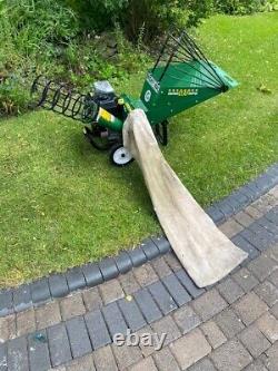 MIGHTY MAC petrol garden wood chipper shredder / Leaf Shredder