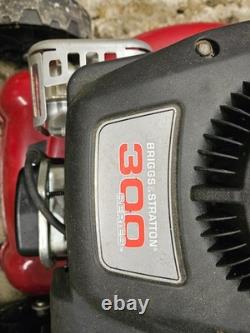 Petrol lawn mower briggs and stratton