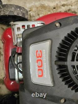 Petrol lawn mower briggs and stratton