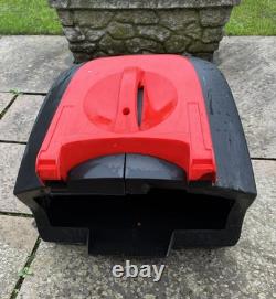 Petrol lawnmower, Briggs & Stratton engine recently serviced by professionals