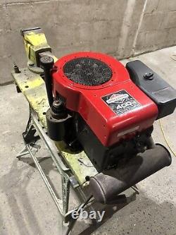 Ride On Lawnmower Briggs and Stratton 11hp Engine Spares Or Repair