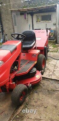 Ride On Mower Countax C800H Briggs & Stratton Engine 18hp V-twin 364 hours