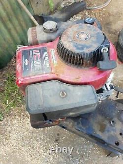 Ride on lawn mower 12.5 HP Briggs & and Stratton Petrol Engine i/c red top