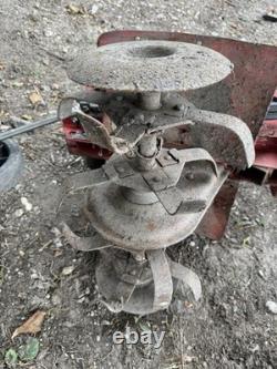 Rotovator Briggs and Stratton Engine With Reverse Gear