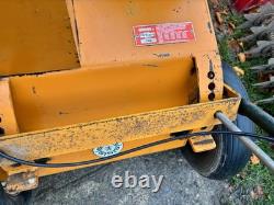 SISIS Auto turfman Commercial Grade Petrol Aerator With Briggs & Stratton Engine