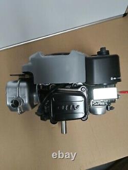 SPECIAL! Briggs & Stratton Professional Series 875 Engine 7/8 Vertical Shaft