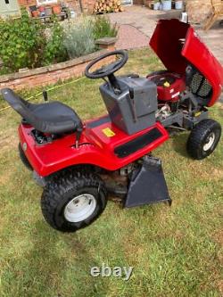 Sentinal Ride on Mower Briggs and Stratton 12.5 motor Needs deck