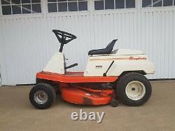 Simplicity Ride Lawn Mower 3108. 8hp Briggs and Stratton Engine. Electric Start