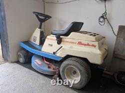 Simplicity Ride On Lawnmower. Side discharge. 30 deck. Briggs Stratton engine