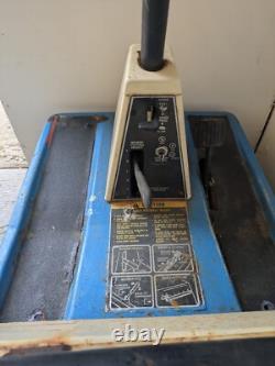 Simplicity Ride On Lawnmower. Side discharge. 30 deck. Briggs Stratton engine