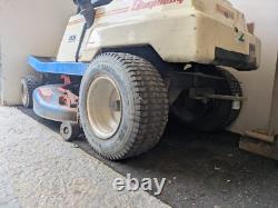 Simplicity Ride On Lawnmower. Side discharge. 30 deck. Briggs Stratton engine