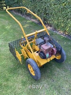 Sisis Auto Outfield Spiker Aerator Briggs Stratton Engine Incl Vat. Send Carrier