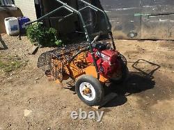 Sisis Auto Outfield Spiker Autoslit 5 HP Briggs + Stratton Engine Lawn Aerater