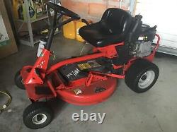Snapper 28 inch Ride On in perfect condition. 13.5 hp Briggs and Stratton