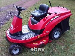 Snapper LT75 Ride on Mower 17.5HP Briggs and Stratton Engine 33 Cut