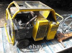 Stanley hydraulic Breaker With Gun Briggs and Stratton 16 hp twin petrol engin